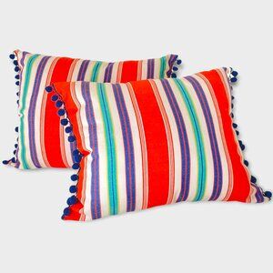 Pair (2)Dutch Heritage pillow 'Rode rok'